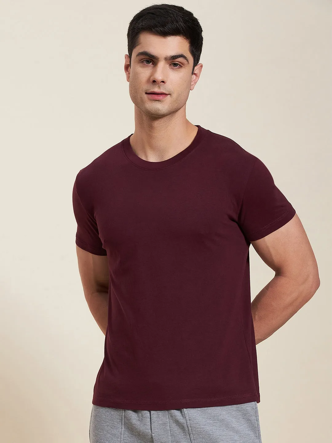 Men Burgundy Slim Fit Back Printed Mascln Logo T-Shirt