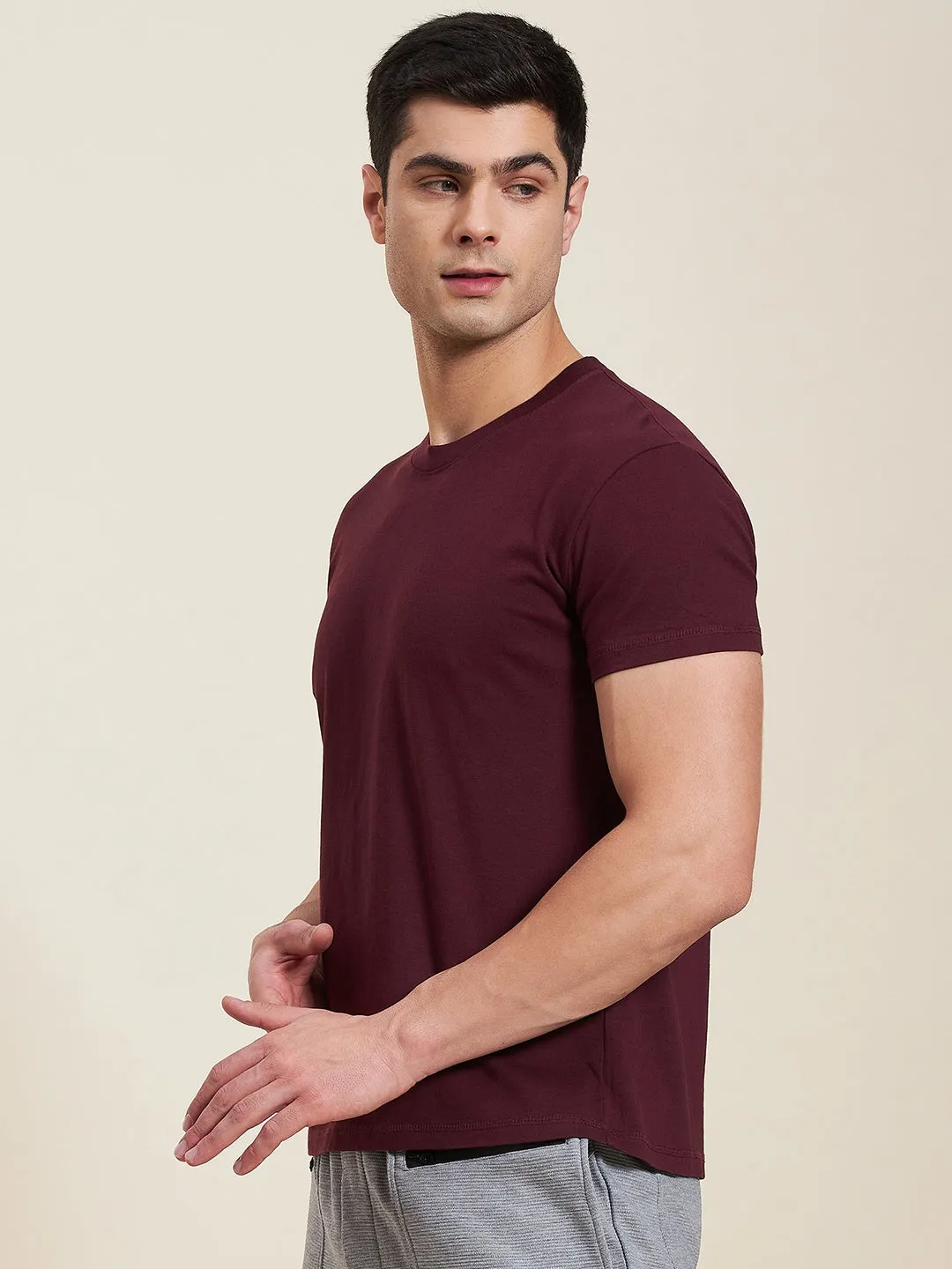 Men Burgundy Slim Fit Back Printed Mascln Logo T-Shirt