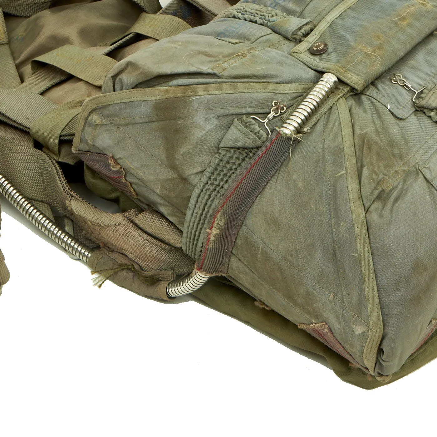 Original U.S. Cold War 1950s 28ft Seat Pack Parachute with Harness by Reliance