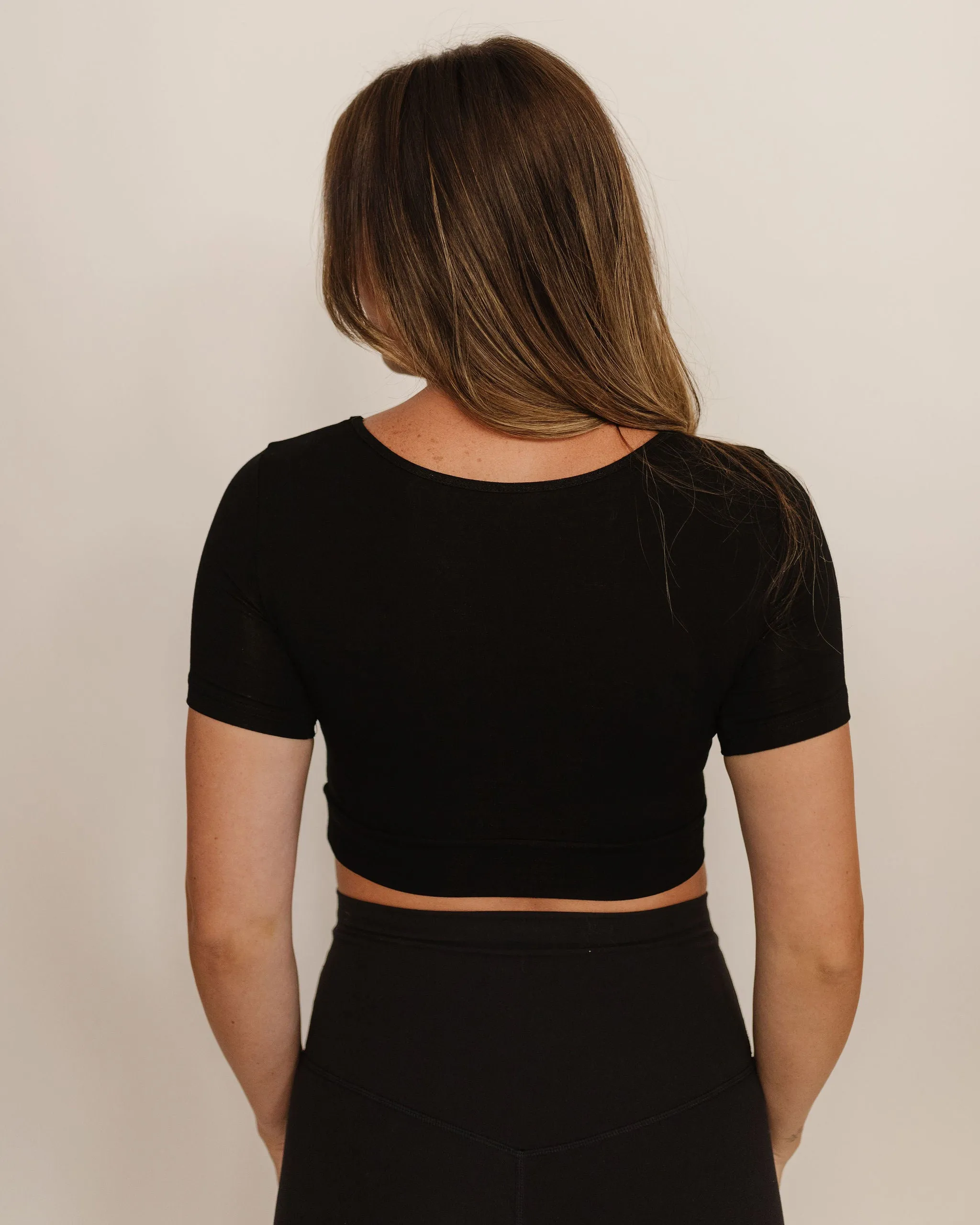 Short Sleeve Layering Top in Black