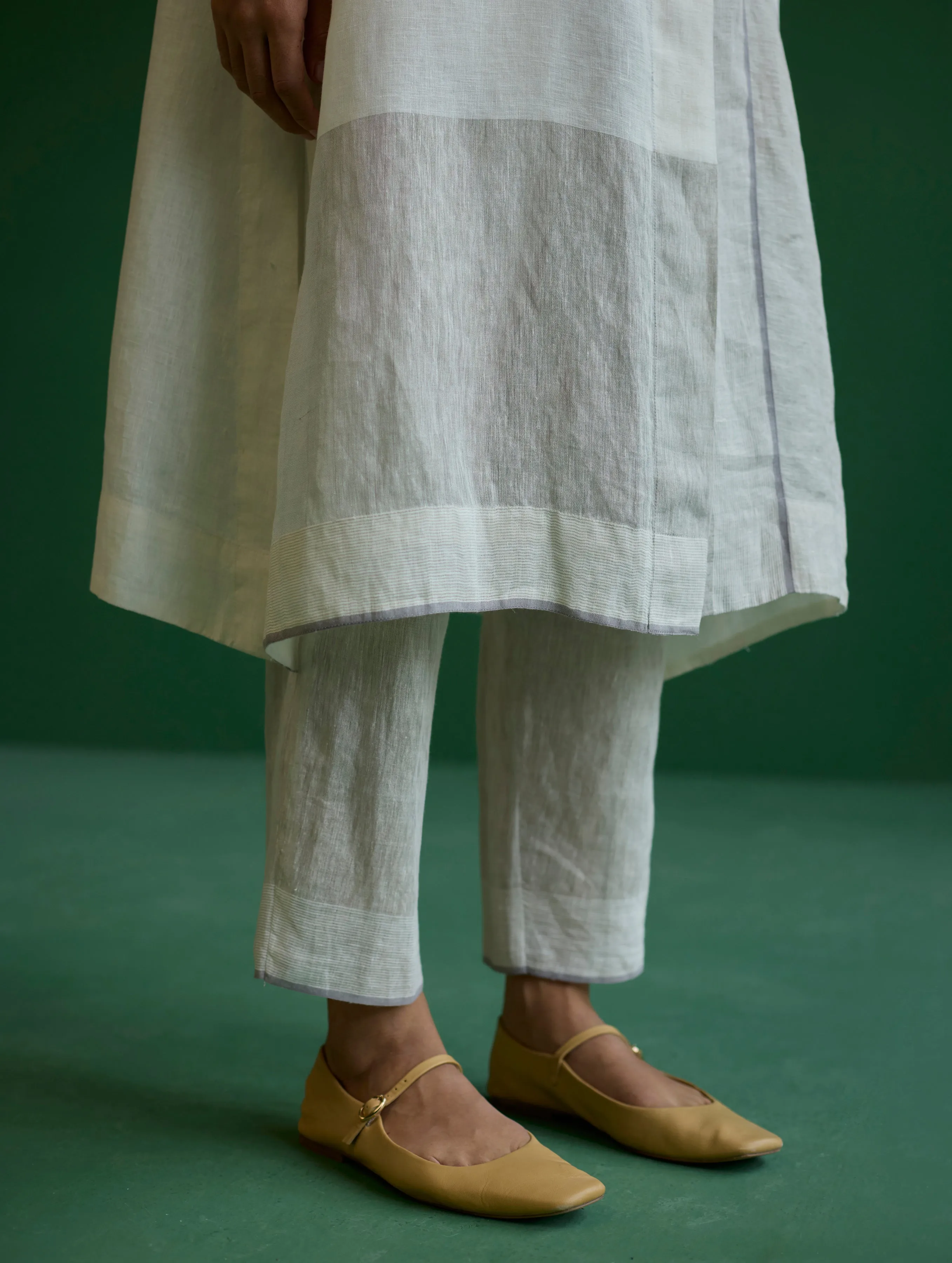 Ziza Metallic Linen Shirt Kurta - Ivory